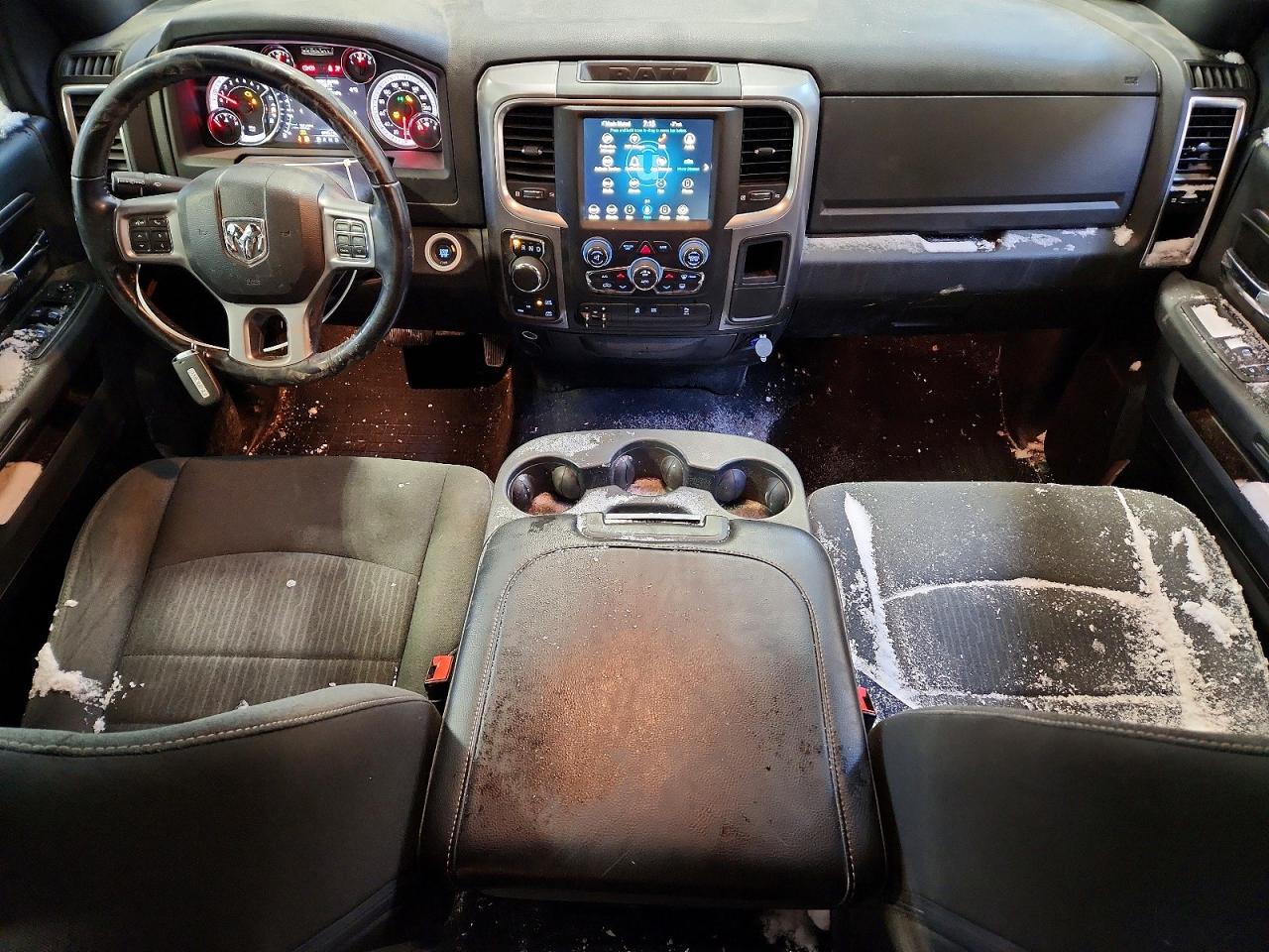 2021 RAM 1500 CLASSIC SLT photo 8