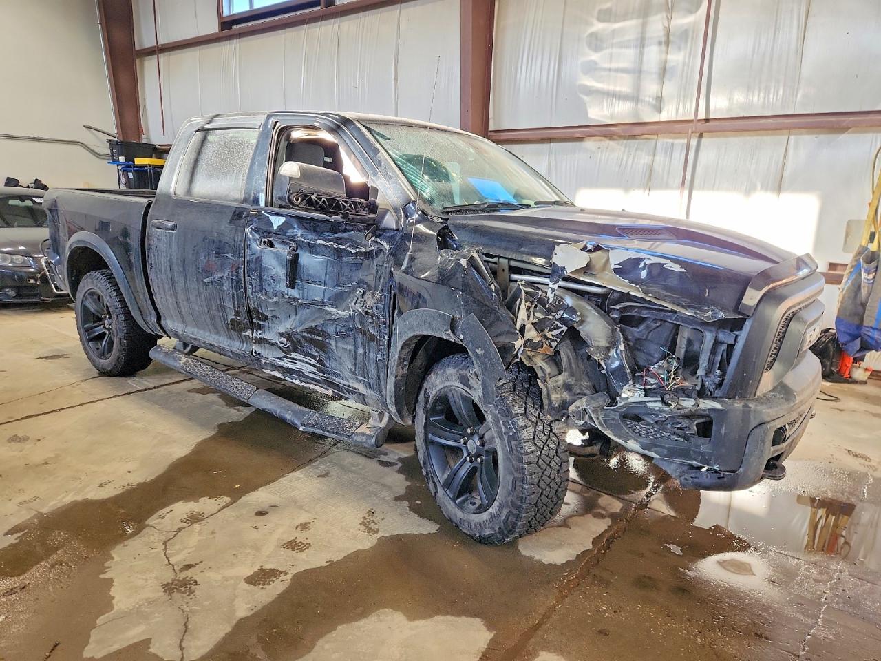 2021 RAM 1500 CLASSIC SLT photo 4