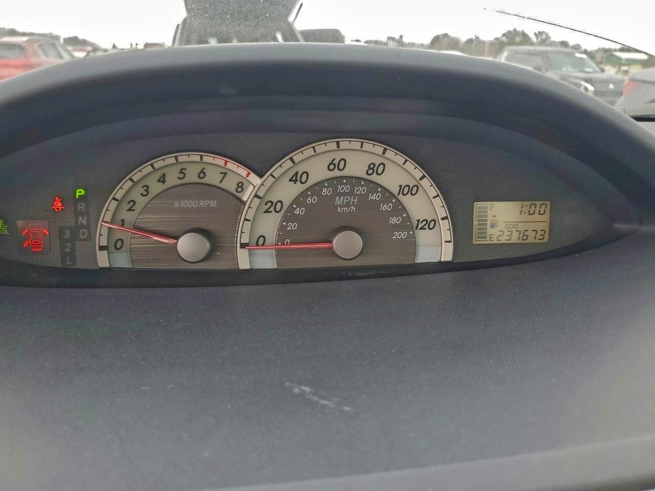 2008 TOYOTA YARIS photo 9