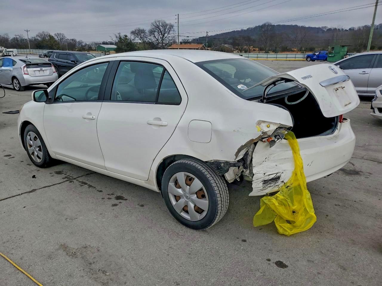 2008 TOYOTA YARIS photo 2