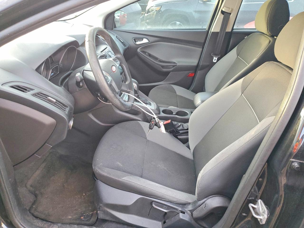2014 FORD FOCUS SE photo 7
