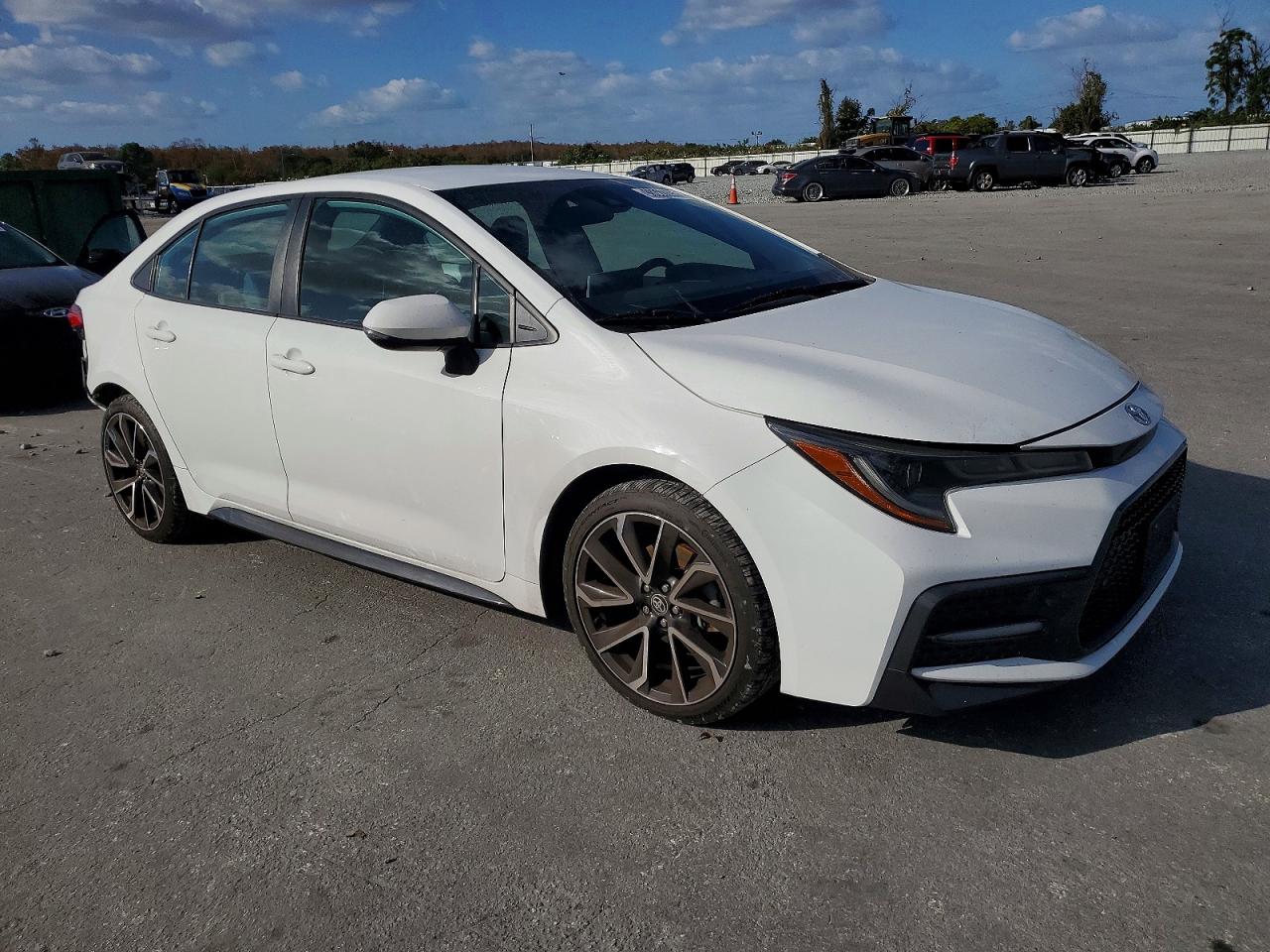 2020 TOYOTA COROLLA SE photo 4