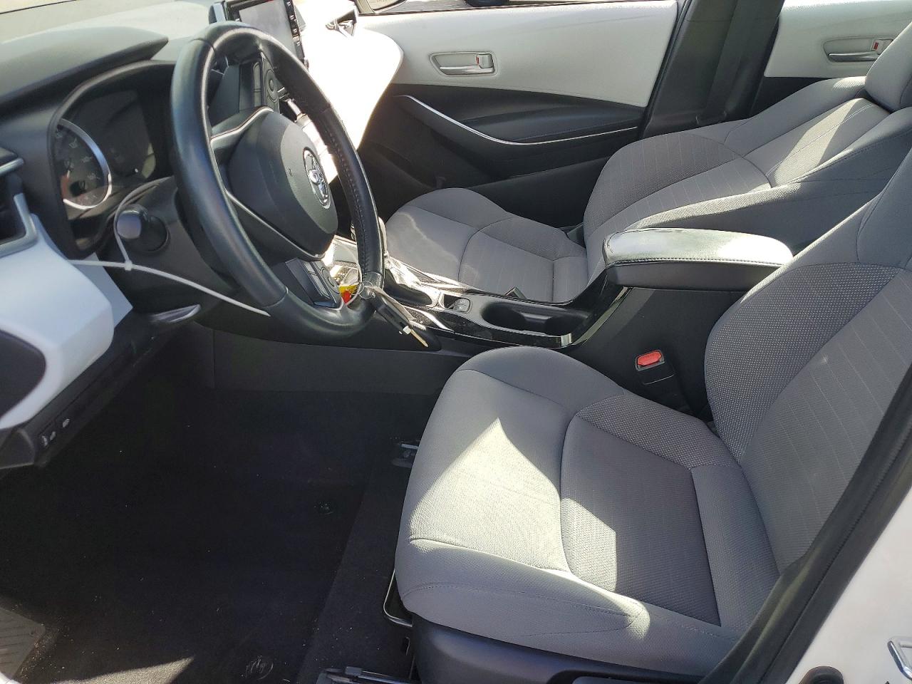 2020 TOYOTA COROLLA SE photo 7