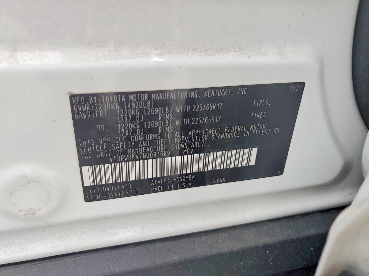 2022 TOYOTA RAV4 XLE photo 13