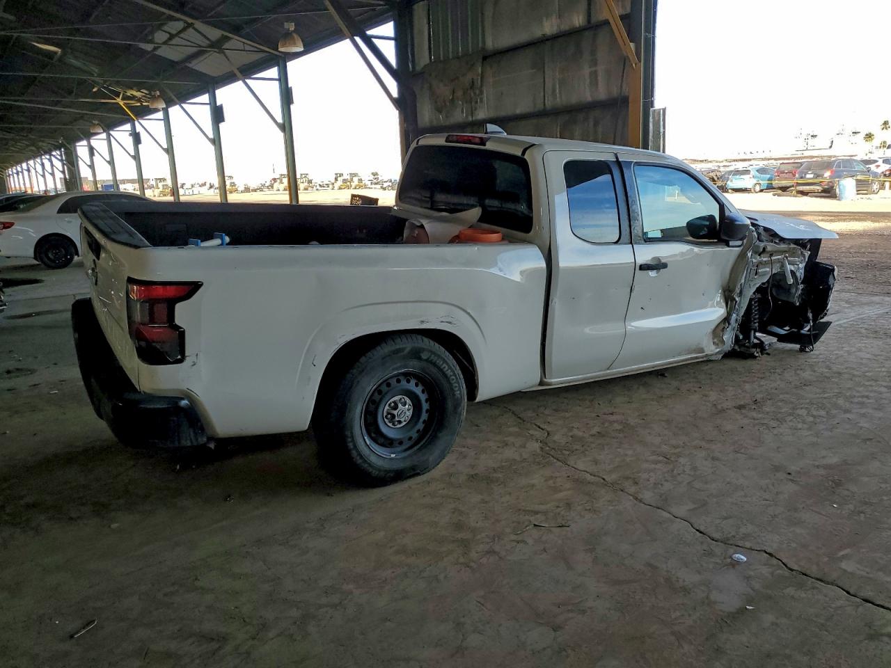 2024 NISSAN FRONTIER S photo 3