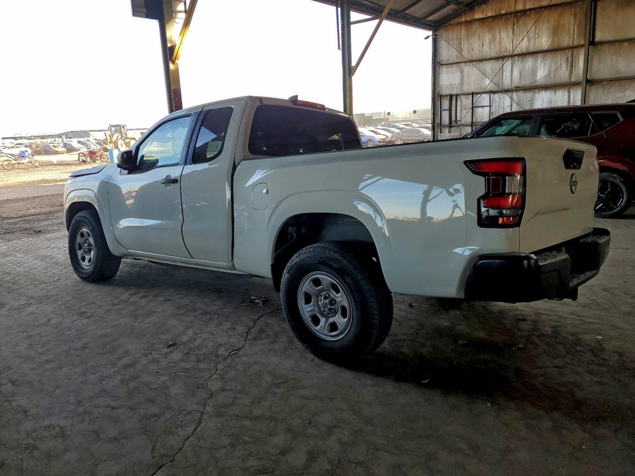 2024 NISSAN FRONTIER S photo 2