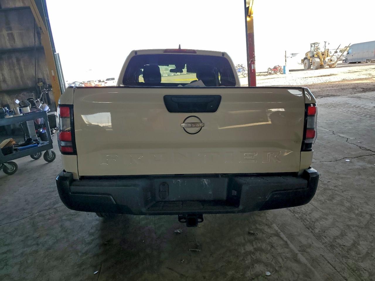 2024 NISSAN FRONTIER S photo 6