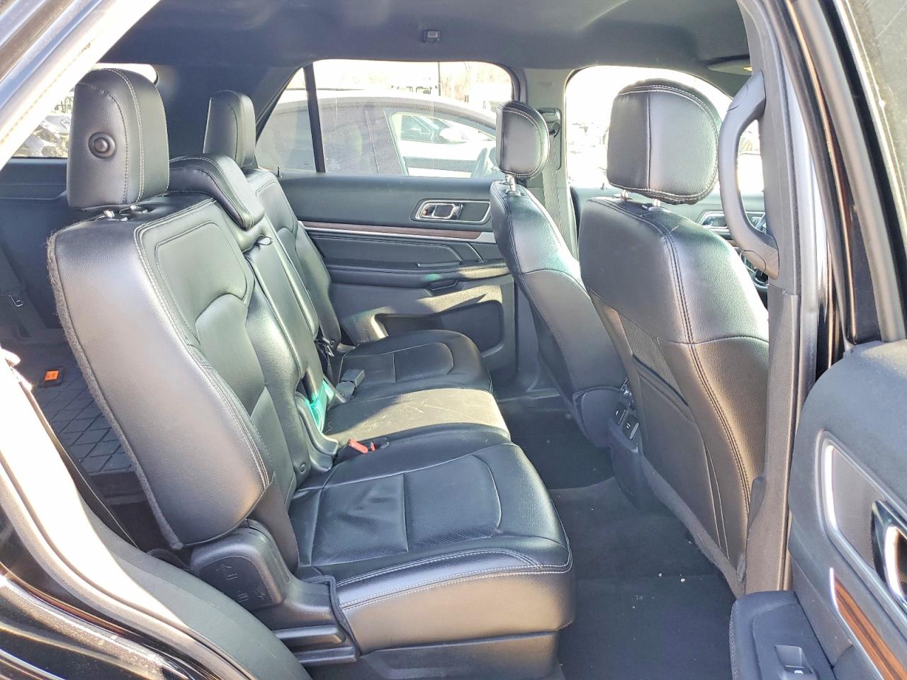 2016 FORD EXPLORER LIMITED photo 11