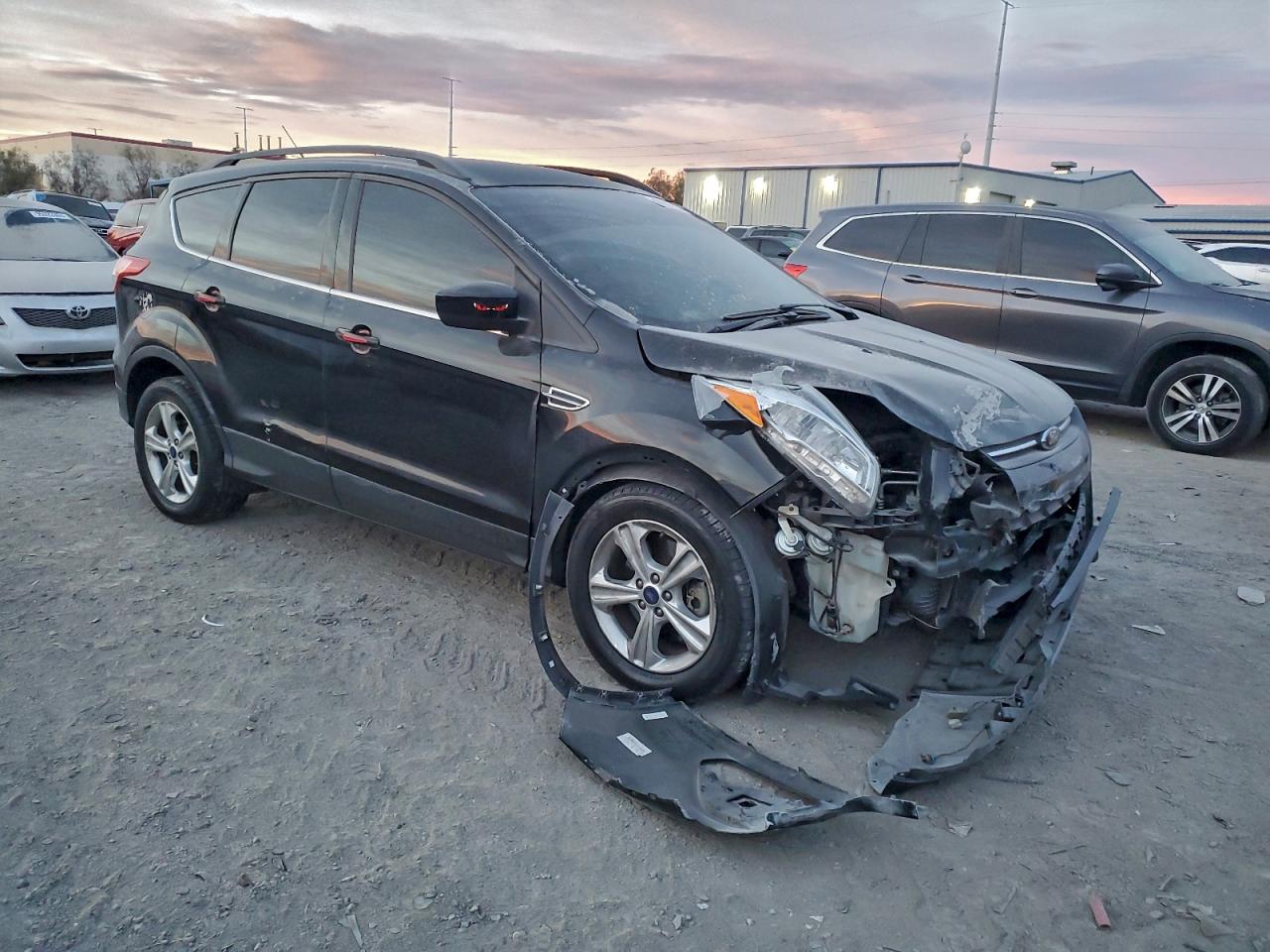 2016 FORD ESCAPE SE photo 7