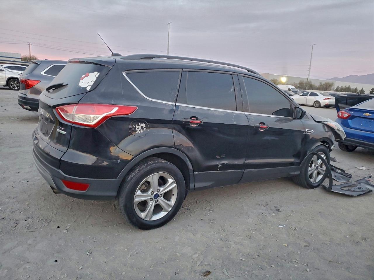 2016 FORD ESCAPE SE photo 5