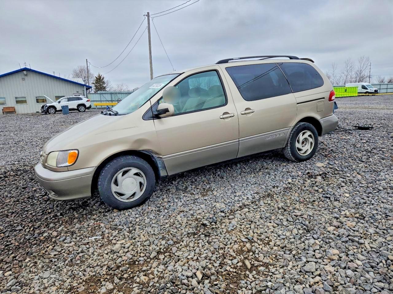 2002 TOYOTA SIENNA