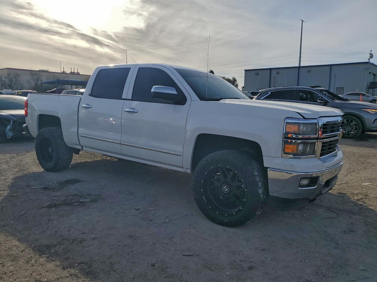 2014 CHEVROLET SILVERADO K1500 LTZ photo 4