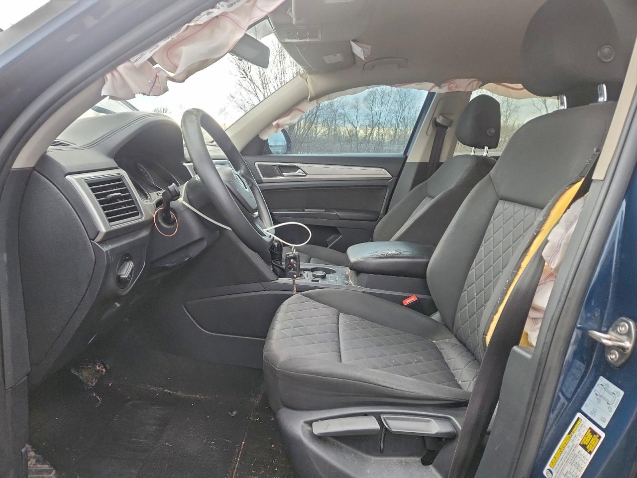 2018 VOLKSWAGEN ATLAS S photo 19