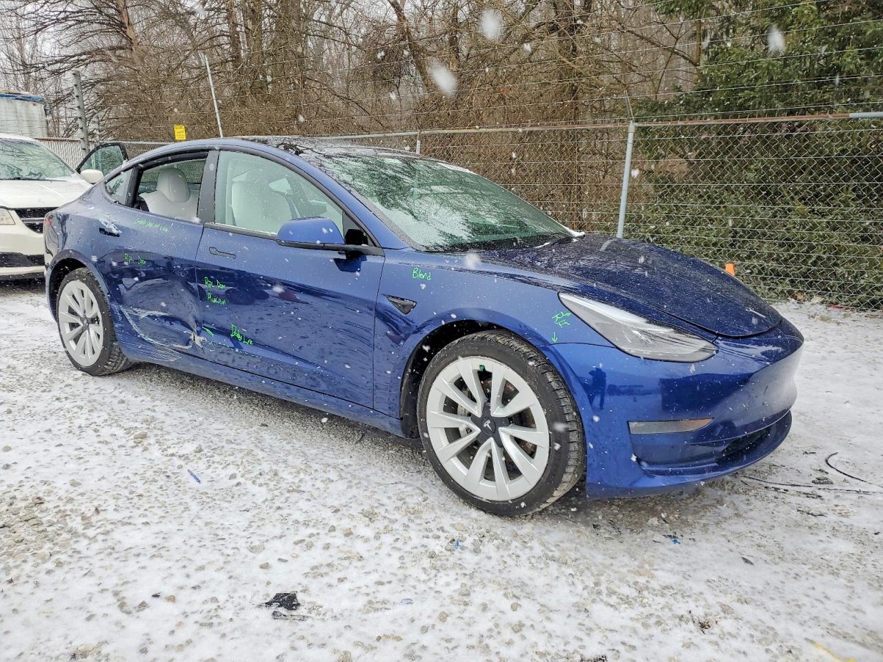 2022 TESLA MODEL 3 photo 4