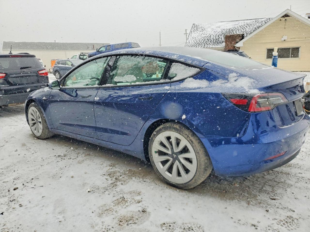 2022 TESLA MODEL 3 photo 2