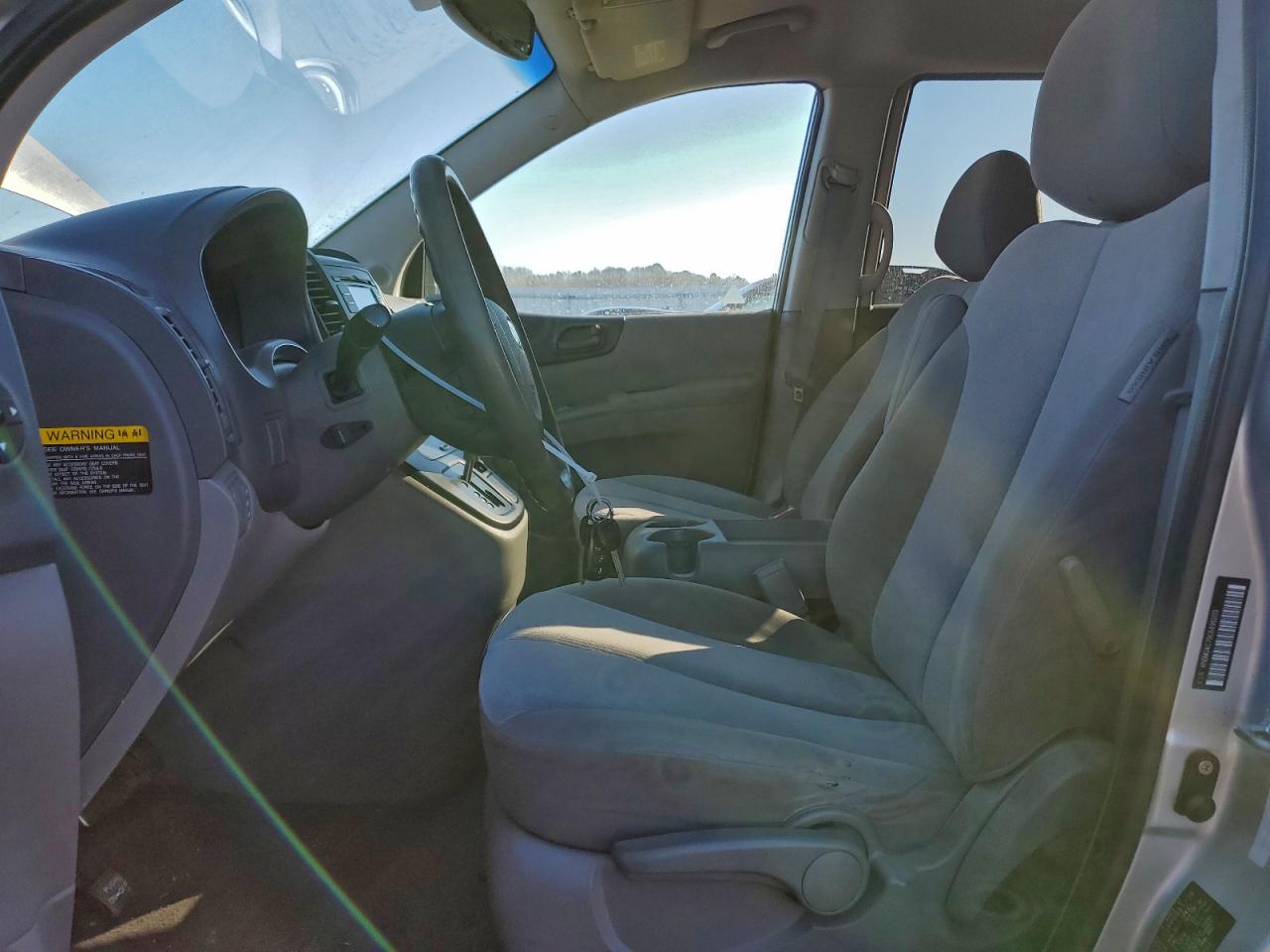 2012 KIA SEDONA LX photo 7