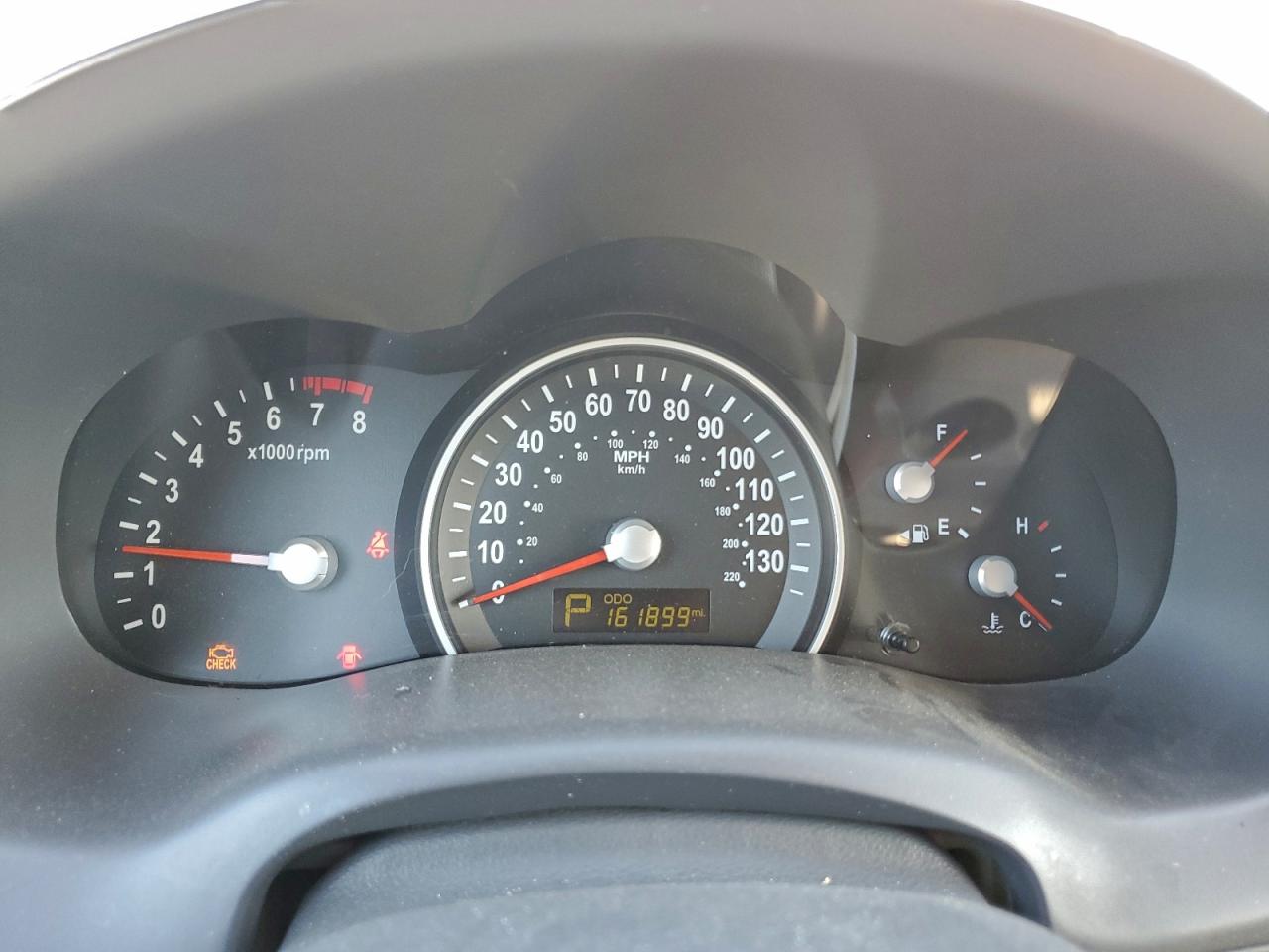 2012 KIA SEDONA LX photo 9