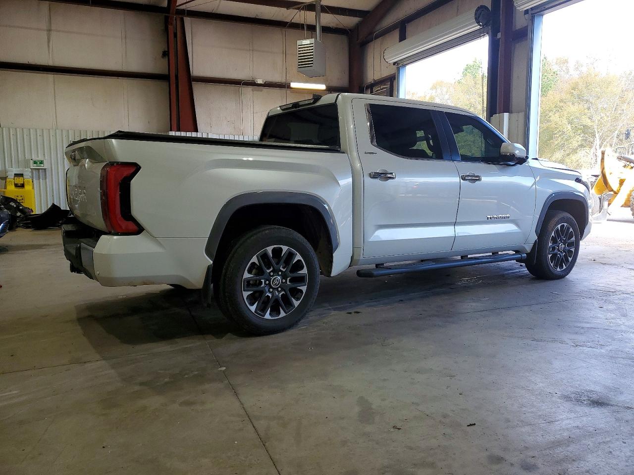2024 TOYOTA TUNDRA CREWMAX LIMITED photo 3