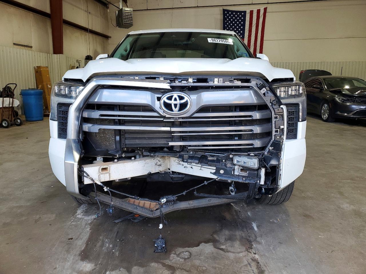 2024 TOYOTA TUNDRA CREWMAX LIMITED photo 5