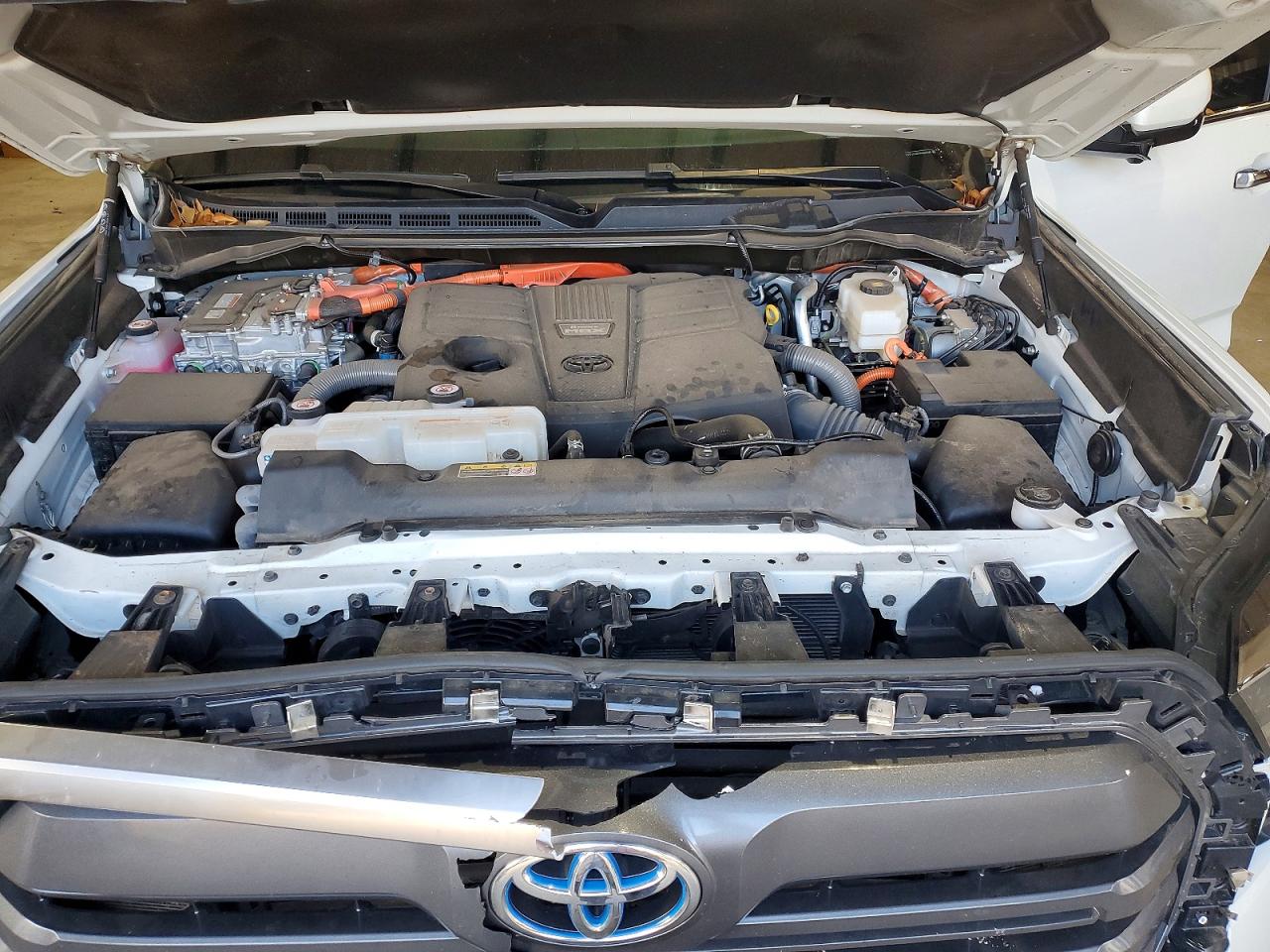 2024 TOYOTA TUNDRA CREWMAX LIMITED photo 11