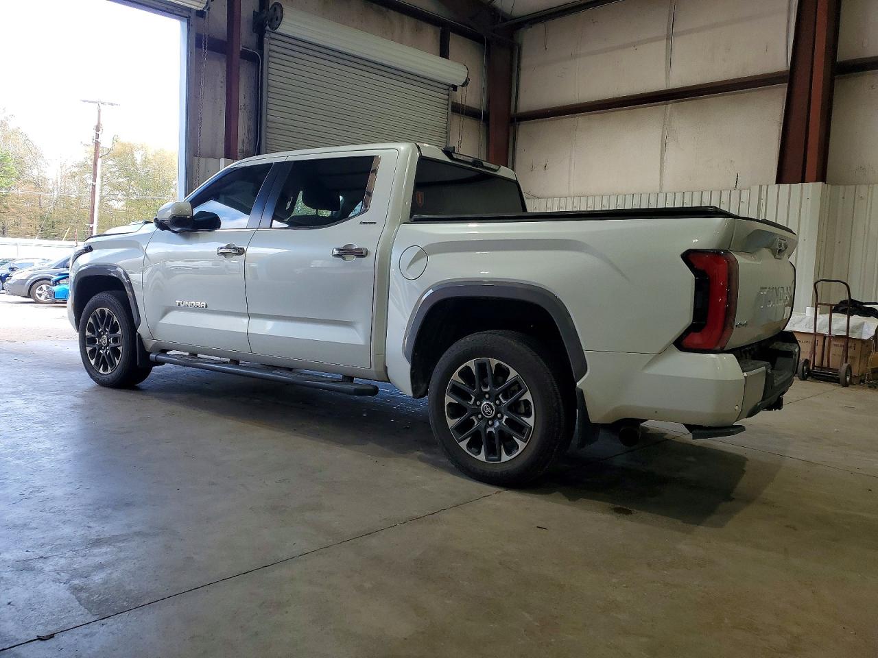 2024 TOYOTA TUNDRA CREWMAX LIMITED photo 2