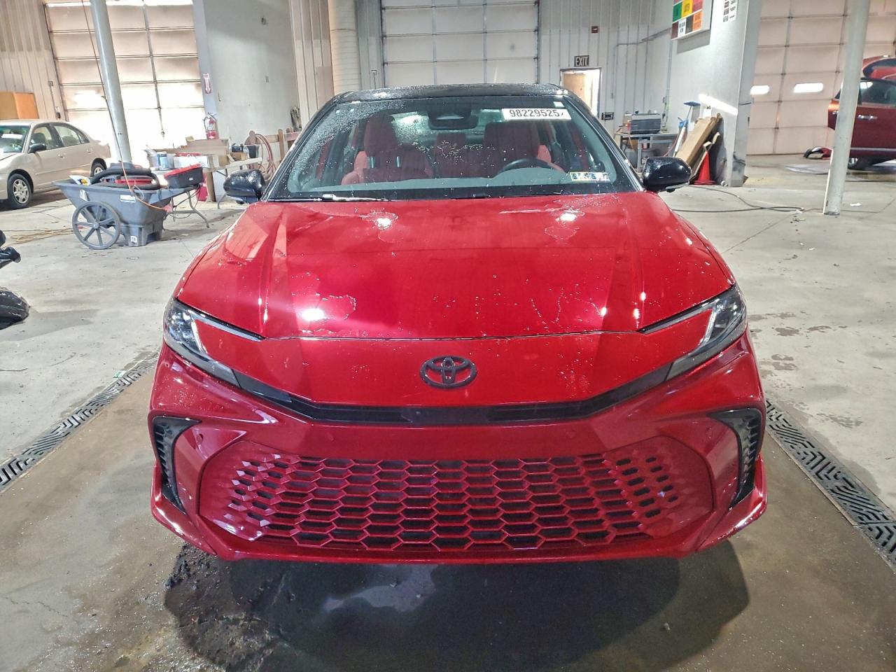 2025 TOYOTA CAMRY XSE photo 5