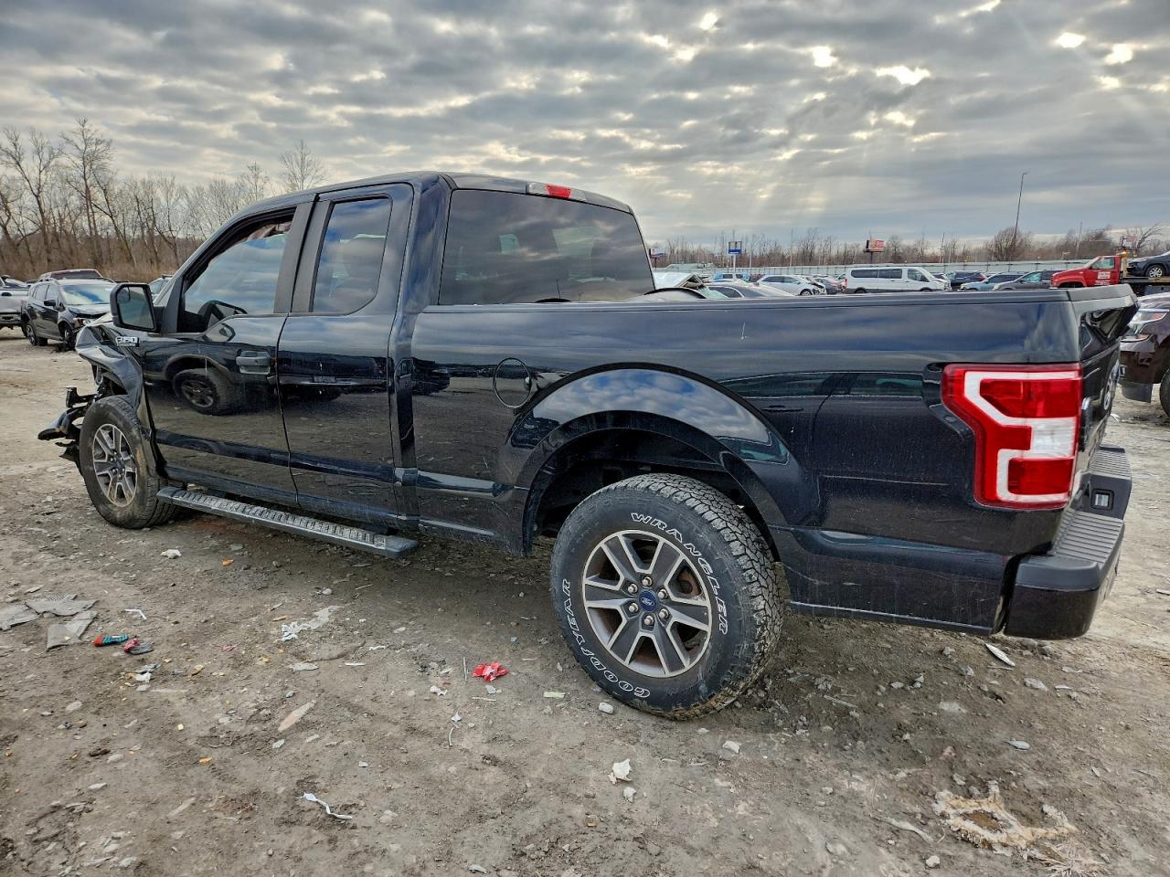 2018 FORD F150 SUPER CAB photo 2