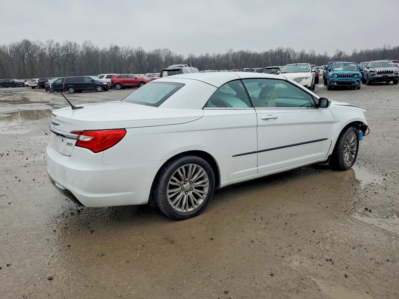 2013 CHRYSLER 200 LIMITED photo 3