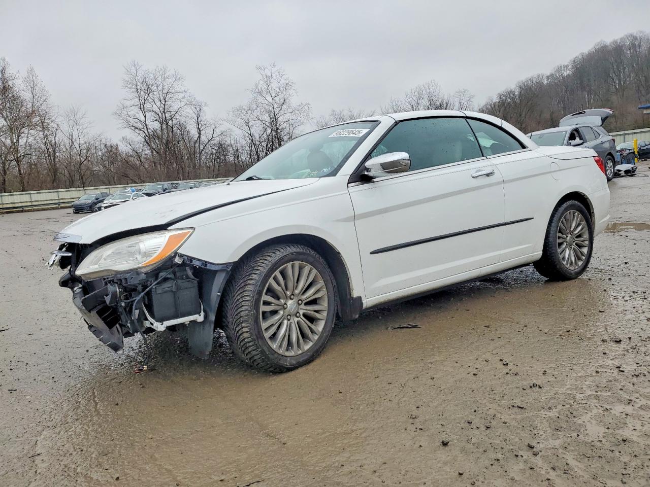 2013 CHRYSLER 200