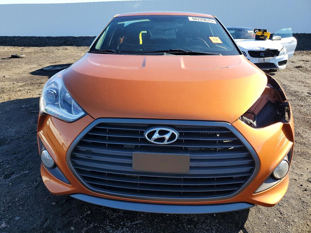 2016 HYUNDAI VELOSTER TURBO photo 5