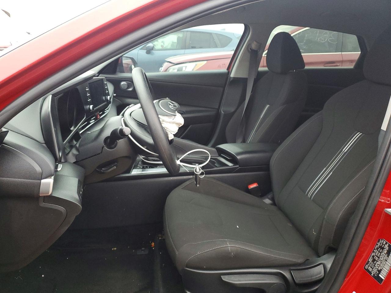 2023 HYUNDAI ELANTRA SEL photo 7