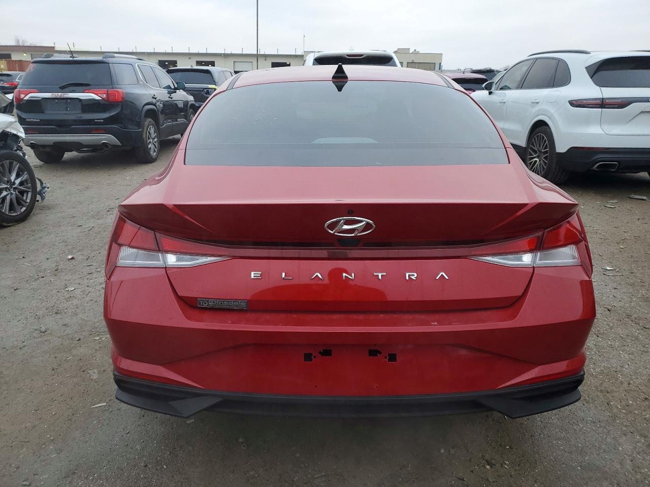 2023 HYUNDAI ELANTRA SEL photo 6