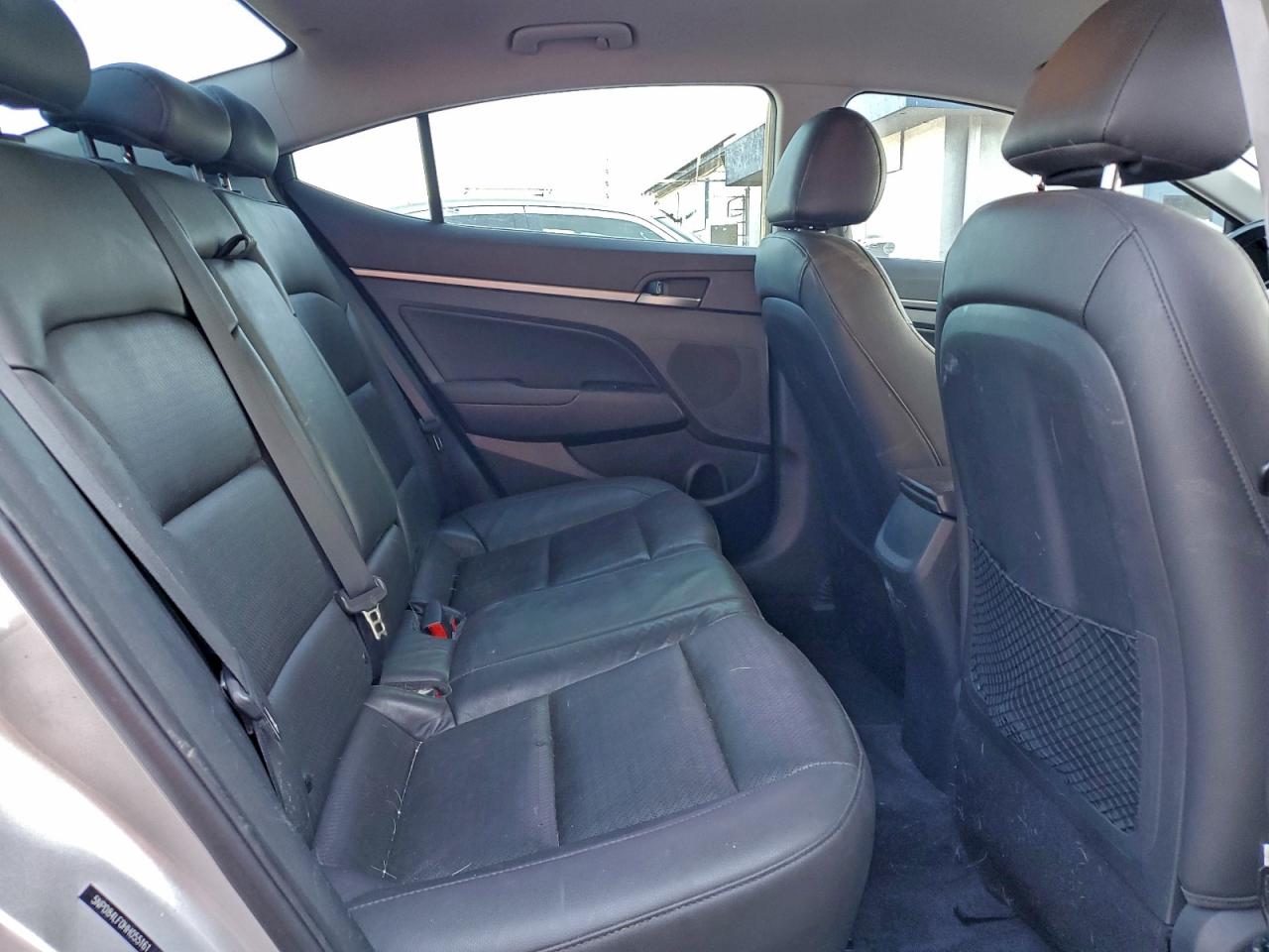 2017 HYUNDAI ELANTRA SE photo 10