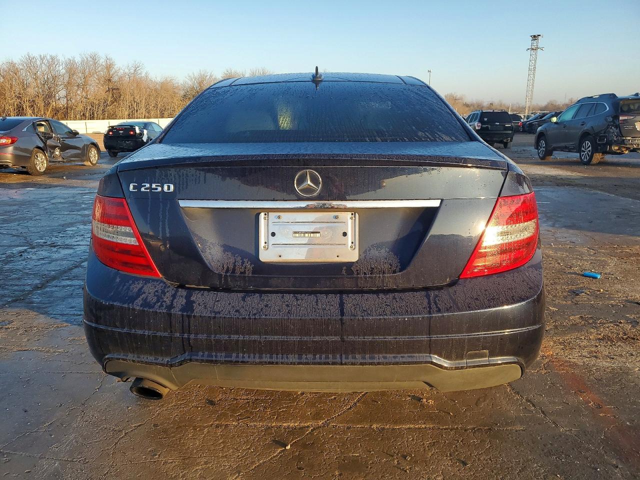 2015 MERCEDES-BENZ C 250 photo 6