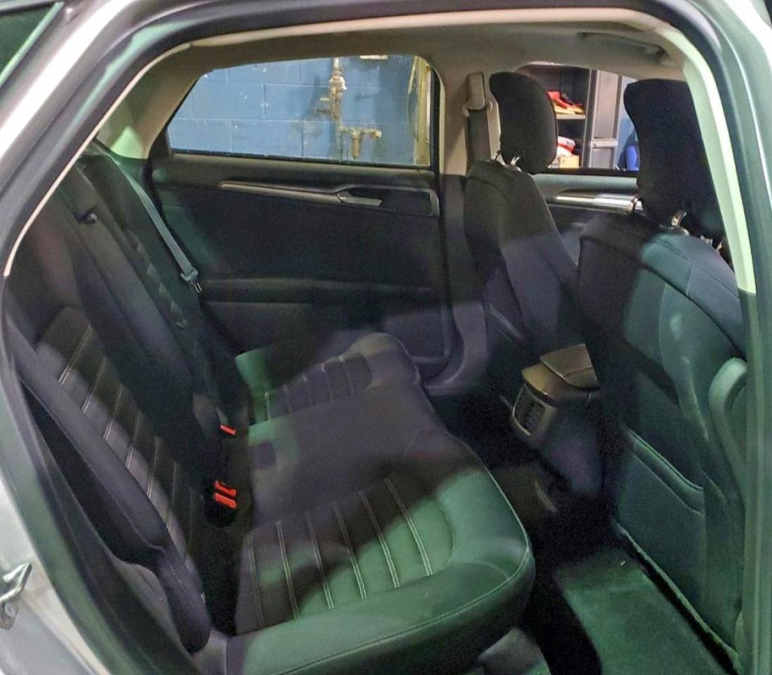 2014 FORD FUSION SE photo 10