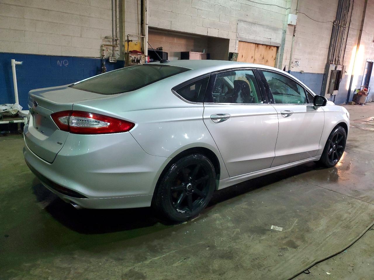 2014 FORD FUSION SE photo 3