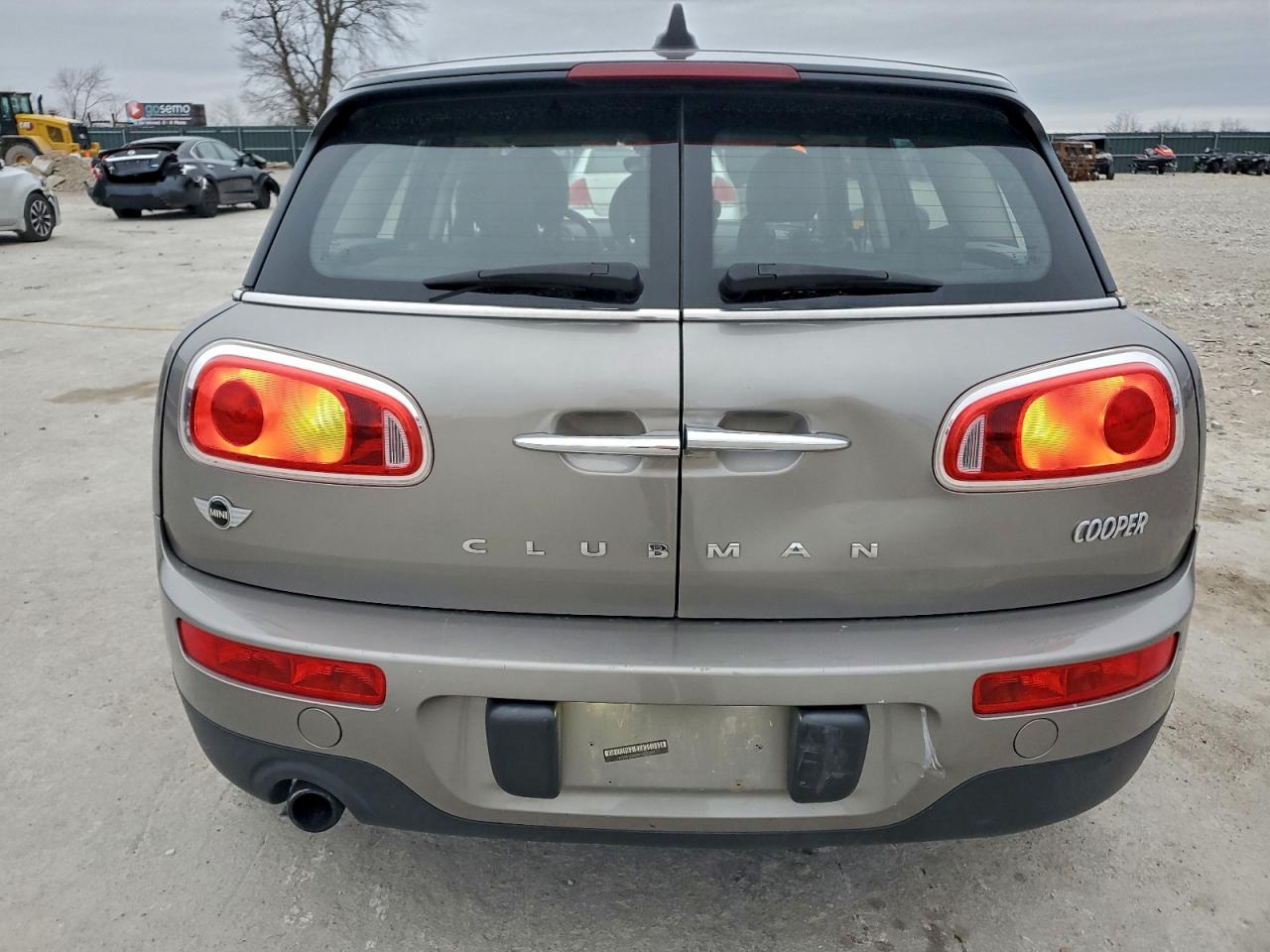 2017 MINI COOPER CLUBMAN photo 6