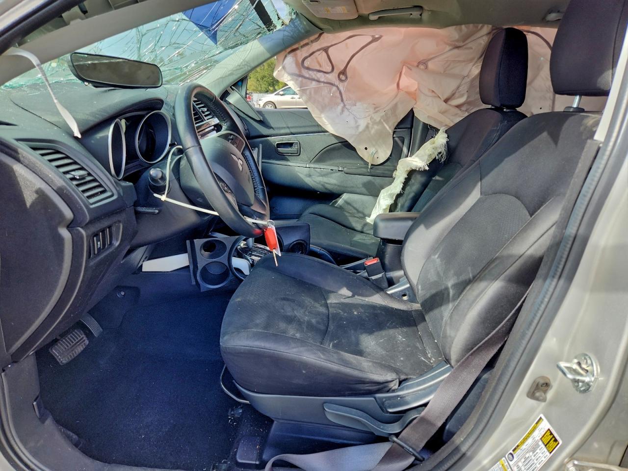 2014 MITSUBISHI OUTLANDER SPORT ES photo 7