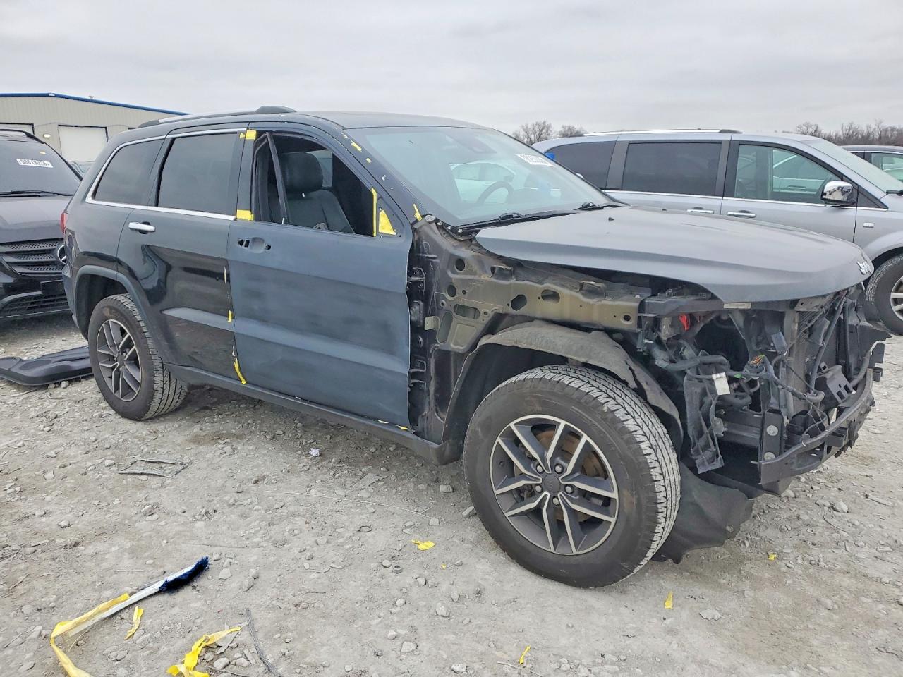 2020 JEEP GRAND CHEROKEE LIMITED photo 4