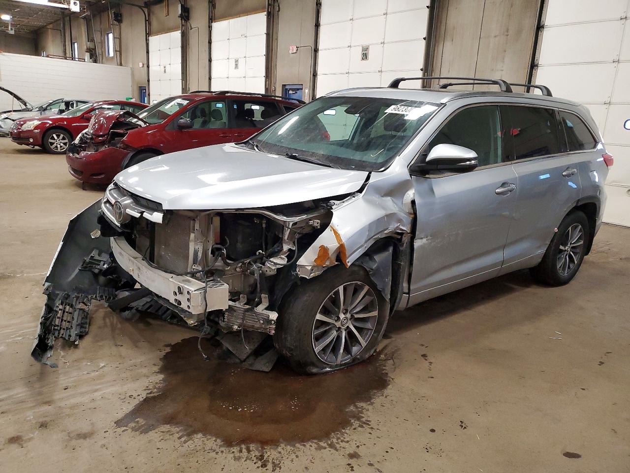 2018 TOYOTA HIGHLANDER