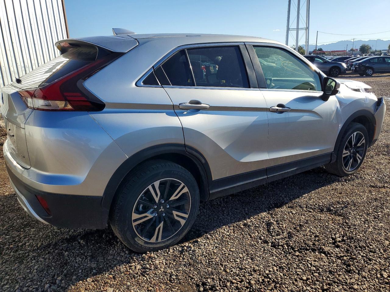 2024 MITSUBISHI ECLIPSE CROSS SE photo 3