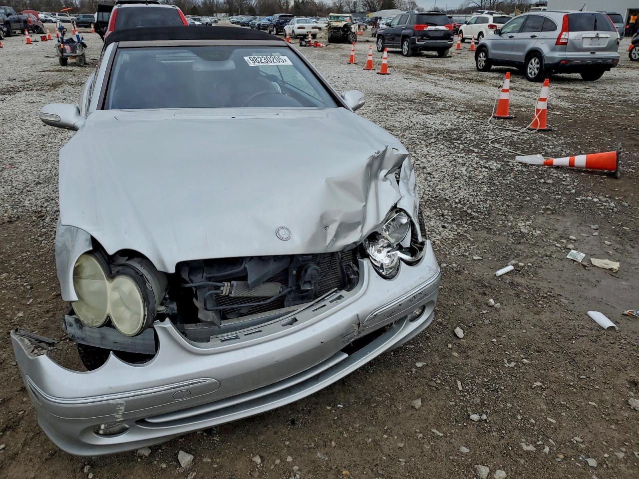 2005 MERCEDES-BENZ CLK 320 photo 5