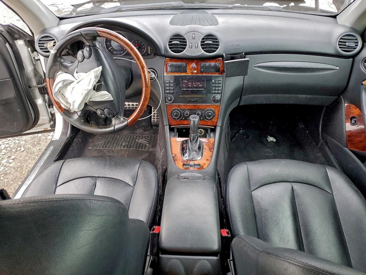 2005 MERCEDES-BENZ CLK 320 photo 8