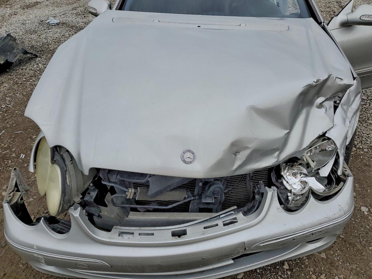 2005 MERCEDES-BENZ CLK 320 photo 11