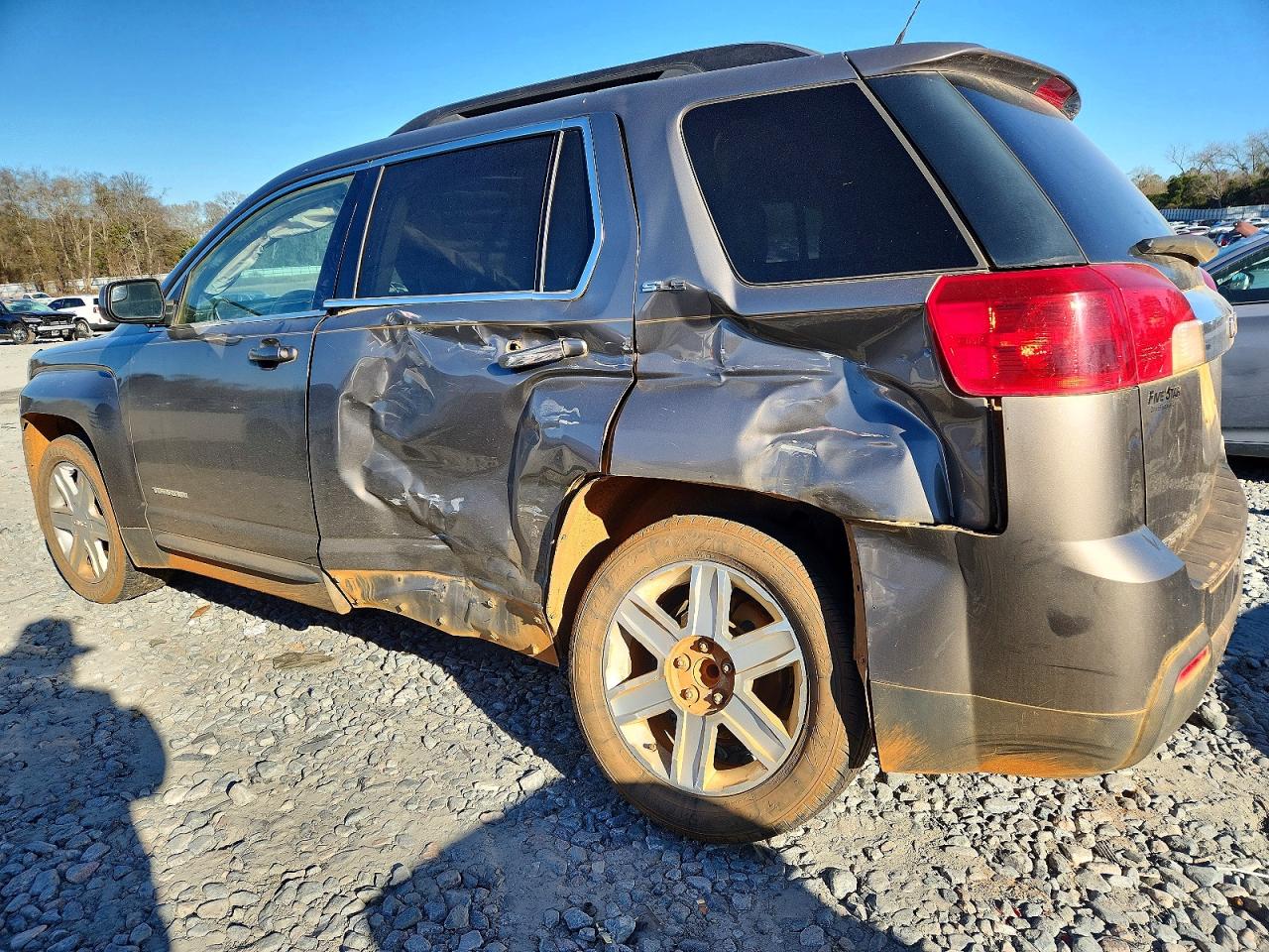 2012 GMC TERRAIN SLE photo 3