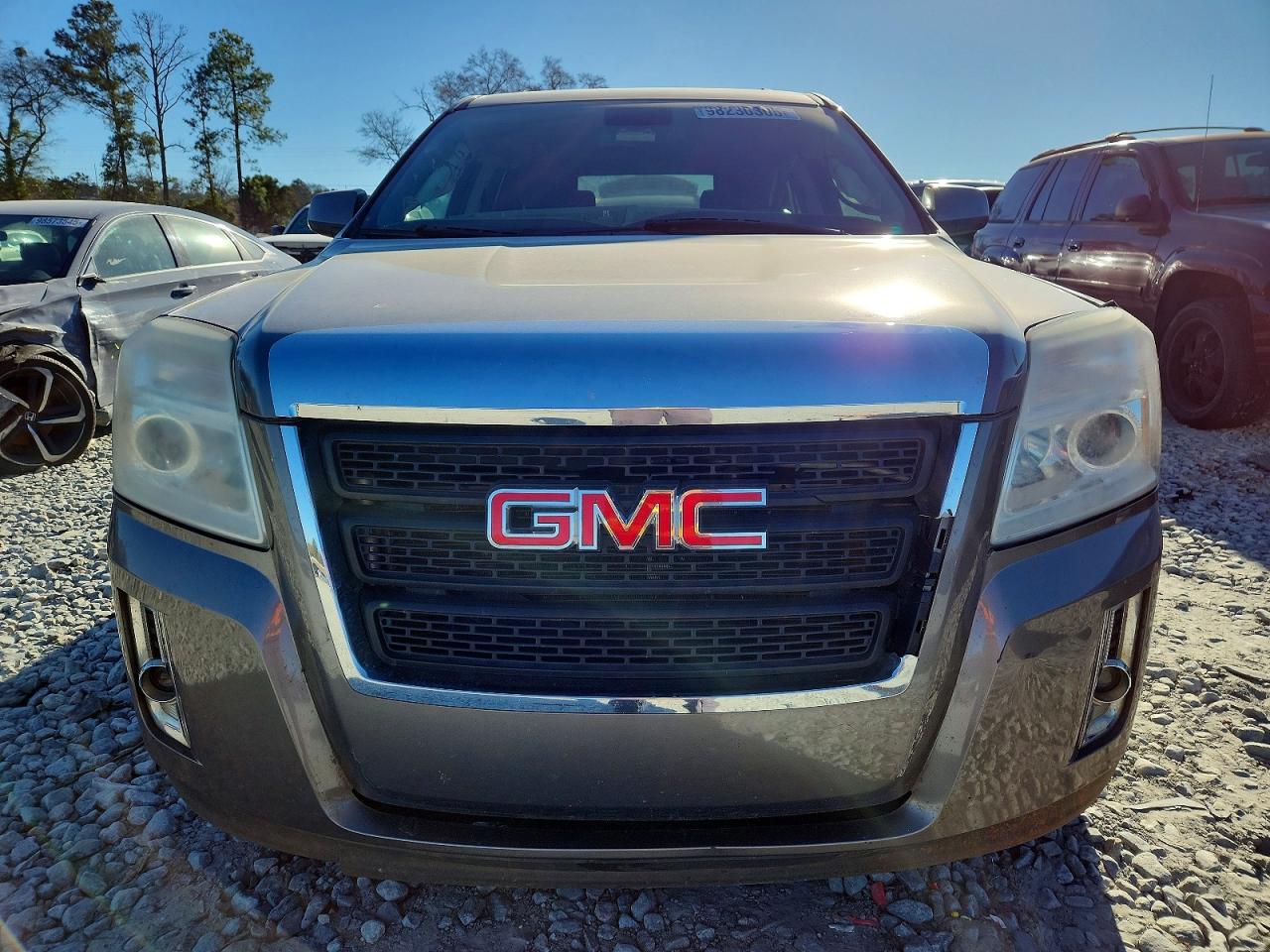 2012 GMC TERRAIN SLE photo 9