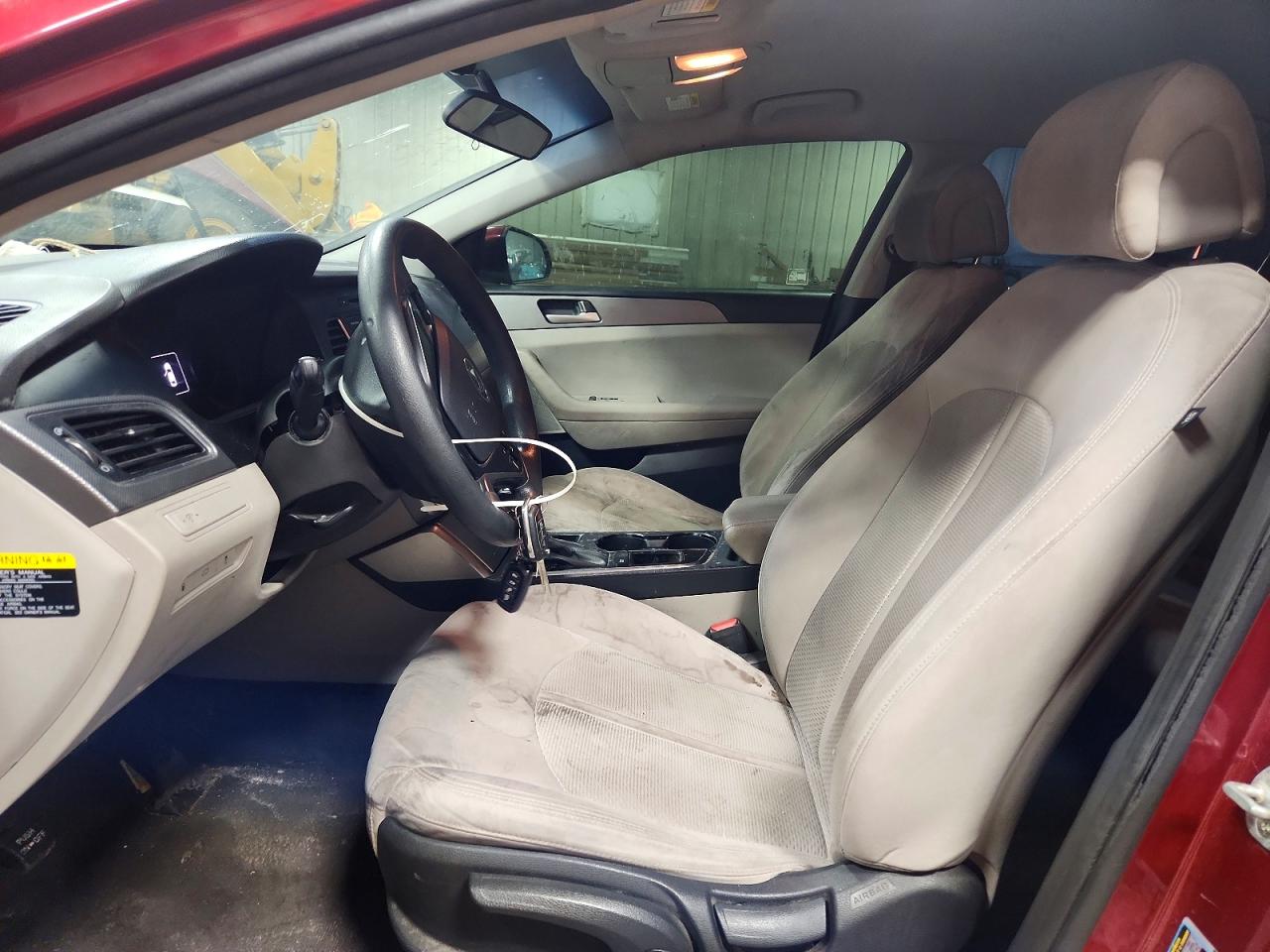 2015 HYUNDAI SONATA SE photo 19