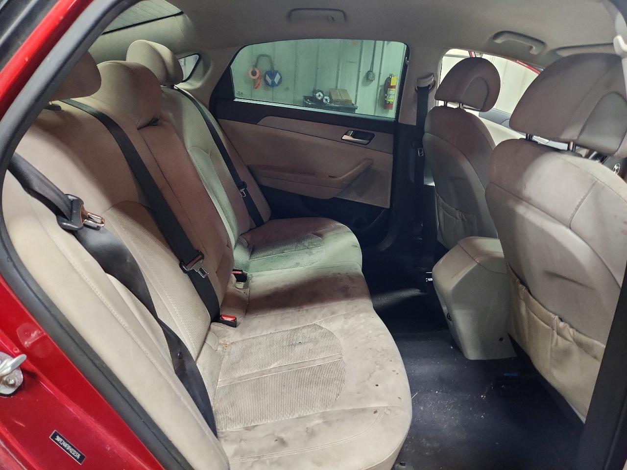 2015 HYUNDAI SONATA SE photo 28