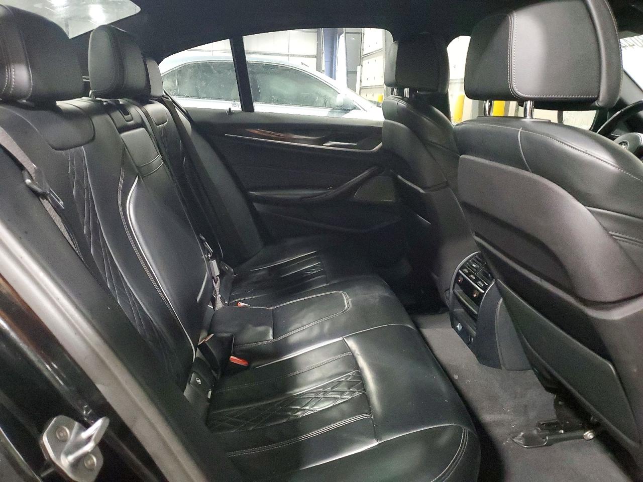 2018 BMW 530 XI photo 10