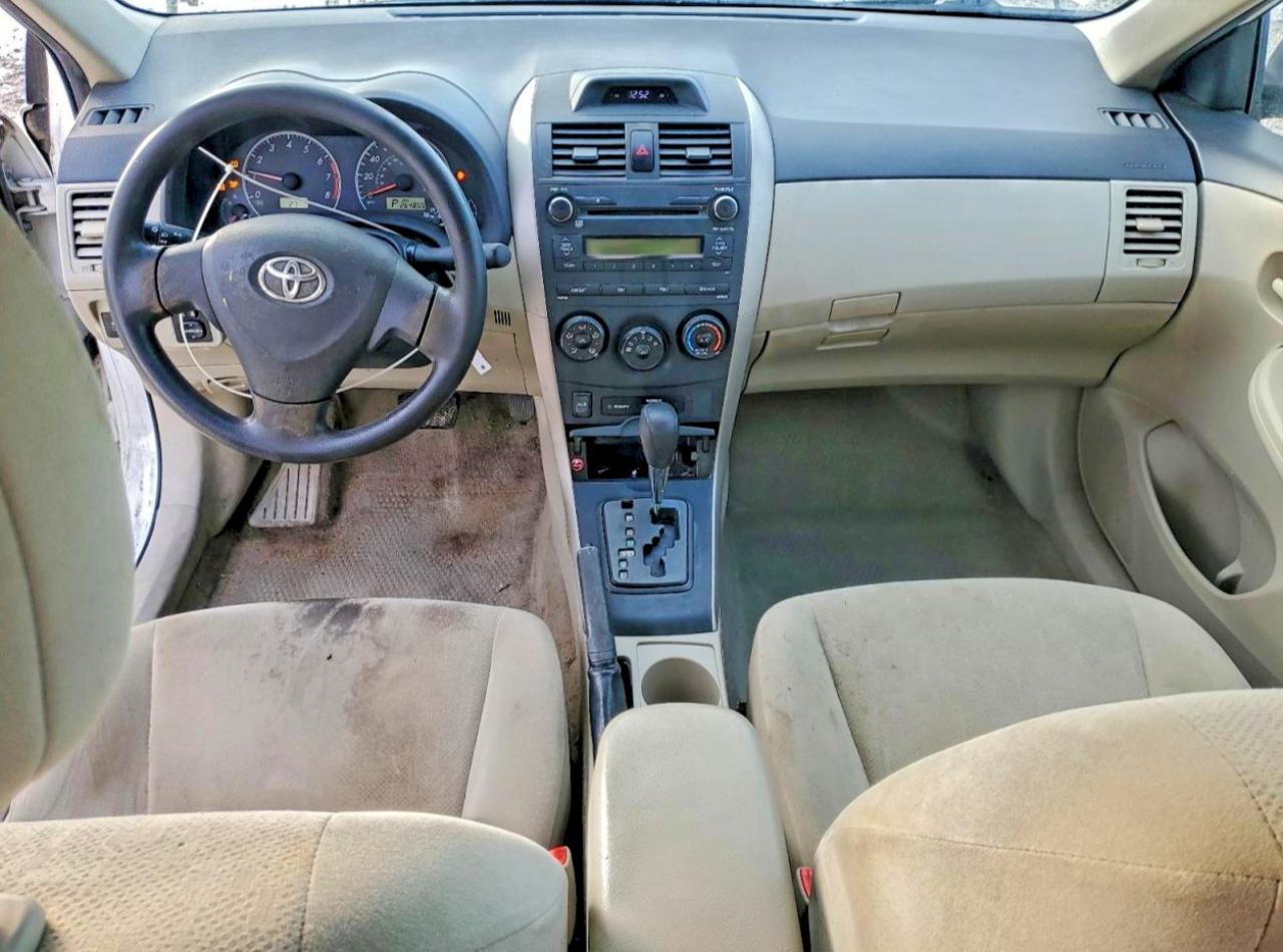2013 TOYOTA COROLLA L photo 8